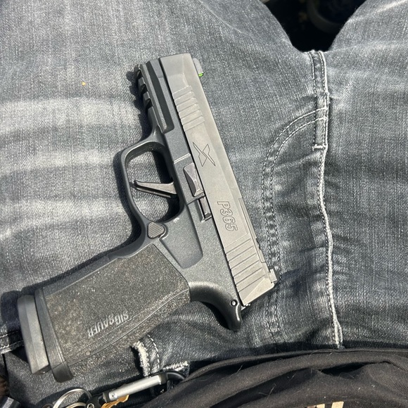 angelohernan980